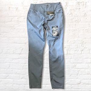 2 for $15 Sale! StitchStar Luxe Sateen Mid-Rise Gray Skinny Jean